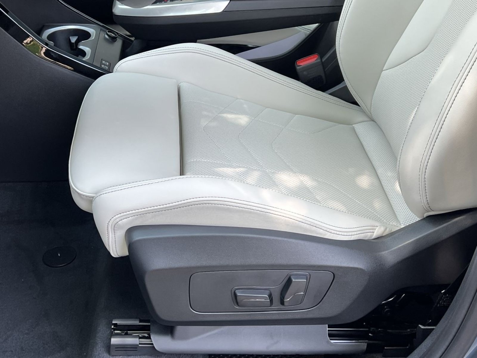 New 2026 BMW X1 xDrive28i w/ Convenience Package AWD/4WD image 11