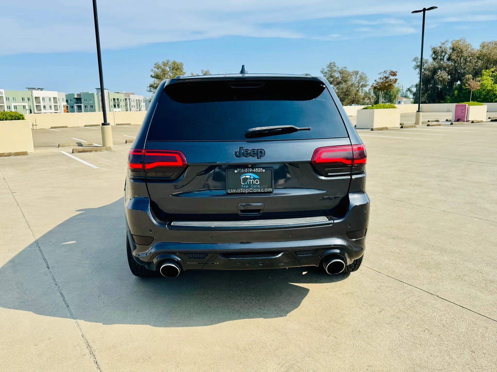 Used 2014 Jeep Grand Cherokee SRT image 10