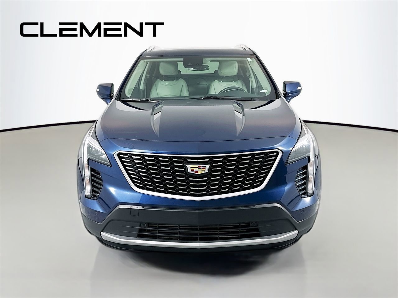 Used 2022 Cadillac XT4 Premium Luxury w/ Safety Alert Package image 3