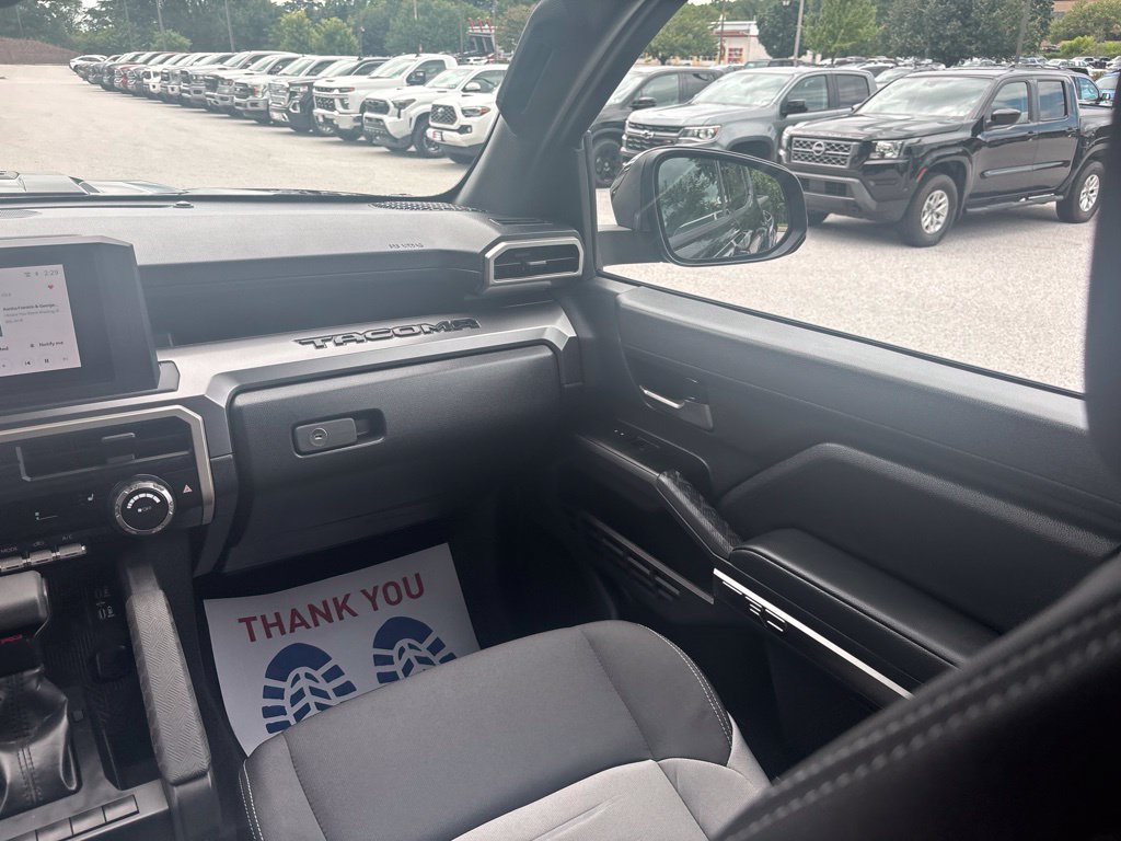 Used 2026 Toyota Tacoma TRD Sport AWD/4WD image 24