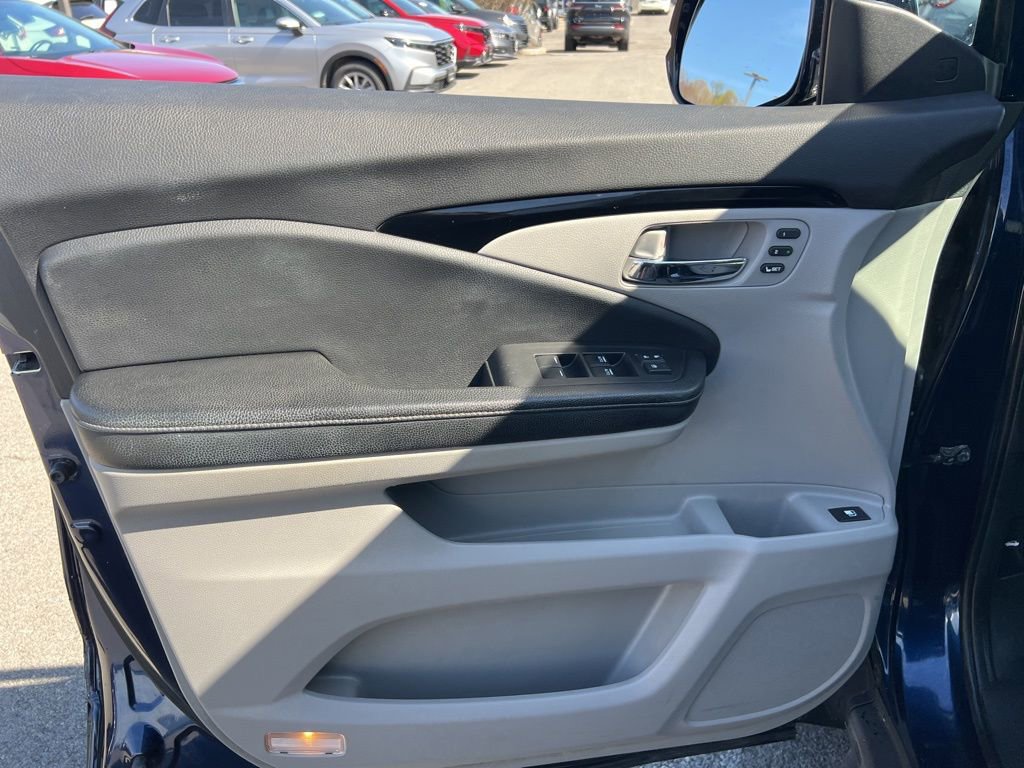 Used 2018 Honda Ridgeline RTL-E image 21