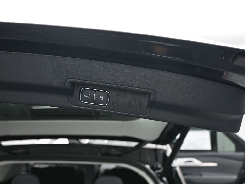 New 2025 Ford Explorer Active w/ Active Comfort Package image 23