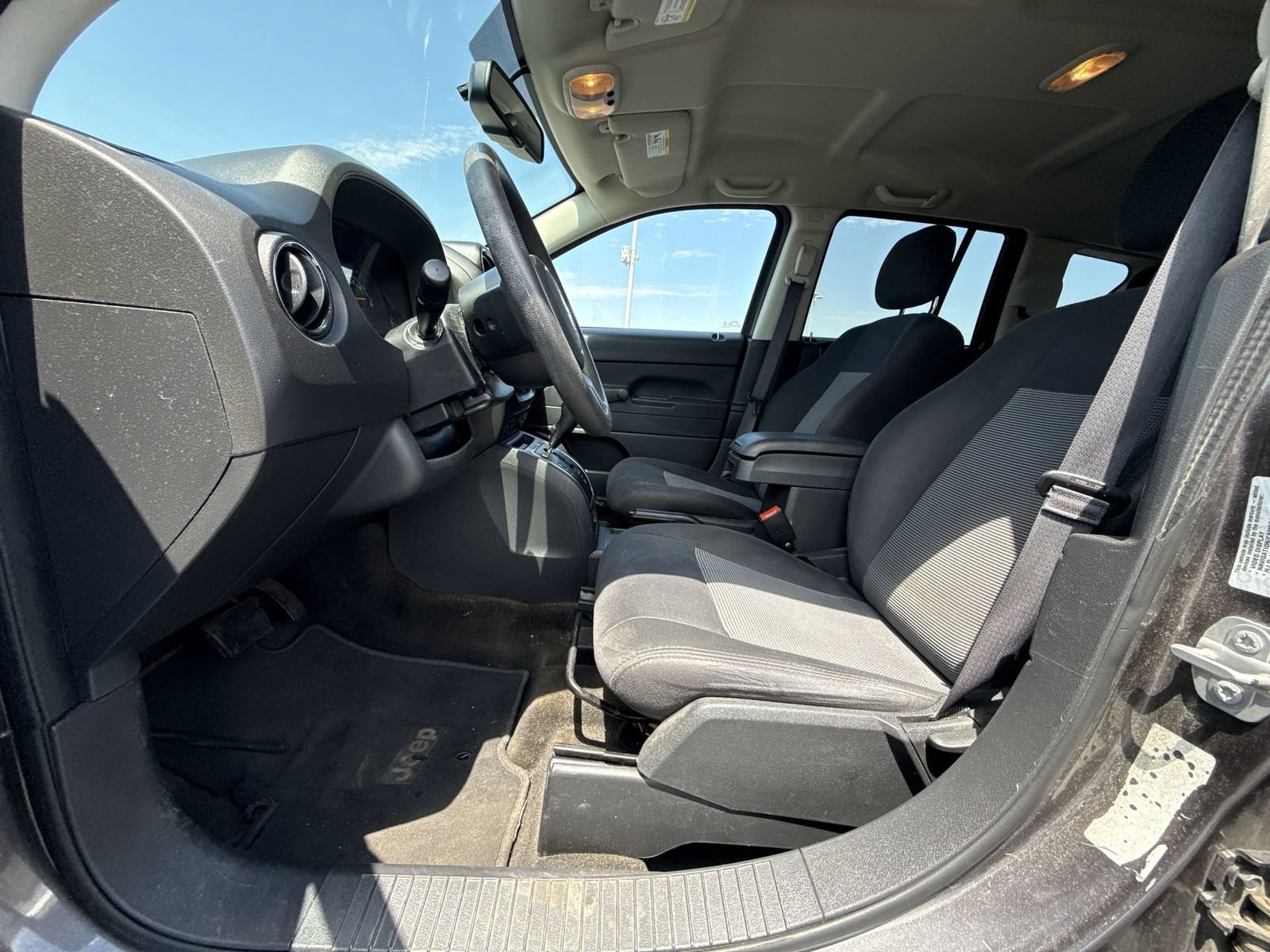 Used 2016 Jeep Compass Sport AWD/4WD image 12
