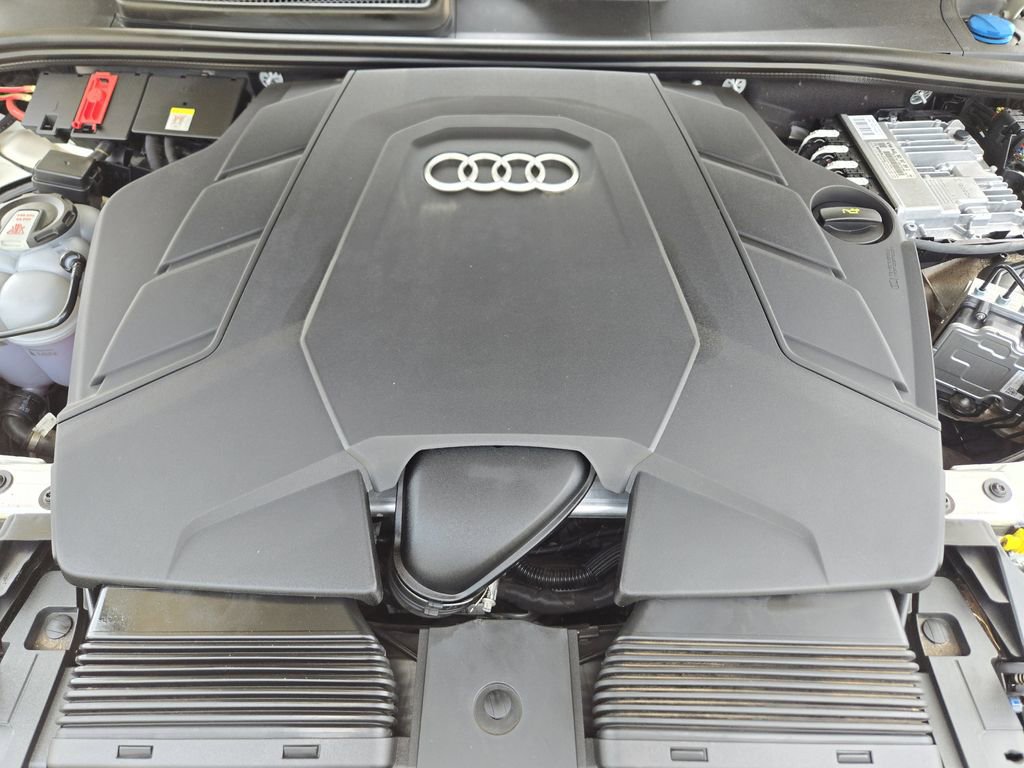 Used 2023 Audi Q7 3.0T Premium Plus AWD/4WD image 33