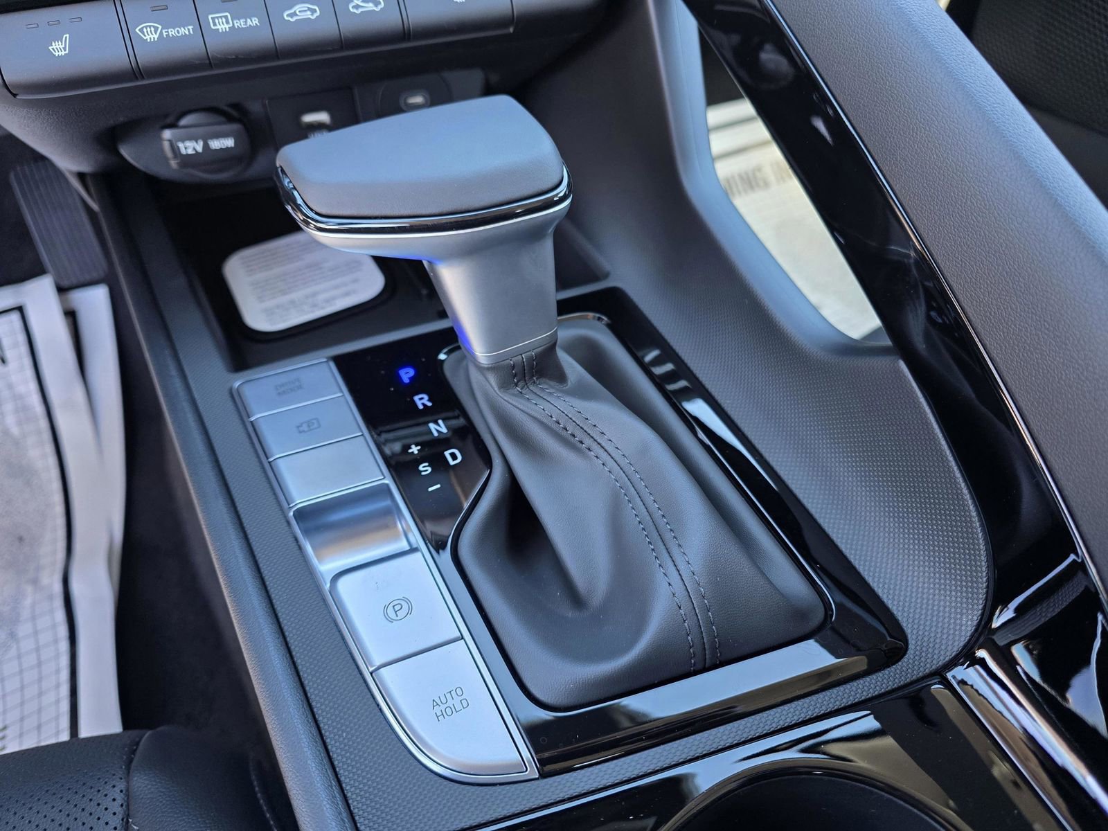 New 2026 Hyundai Elantra Limited image 30