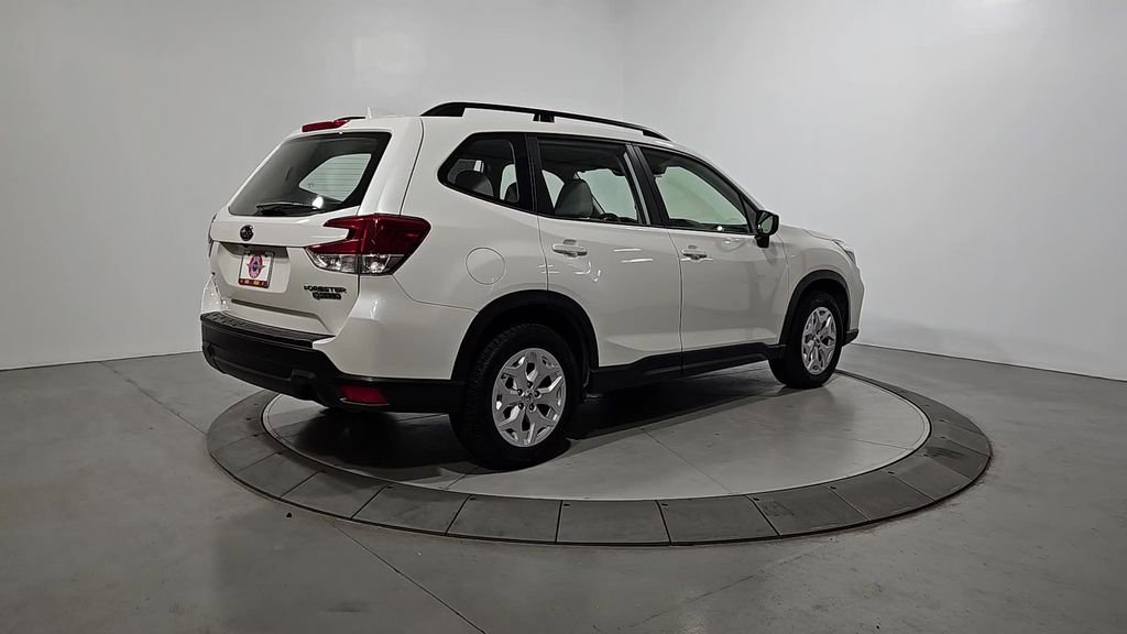 Used 2021 Subaru Forester AWD/4WD image 5