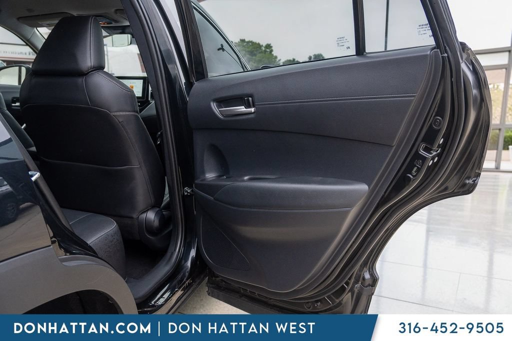 Used 2025 Toyota Corolla Cross XLE AWD/4WD image 20
