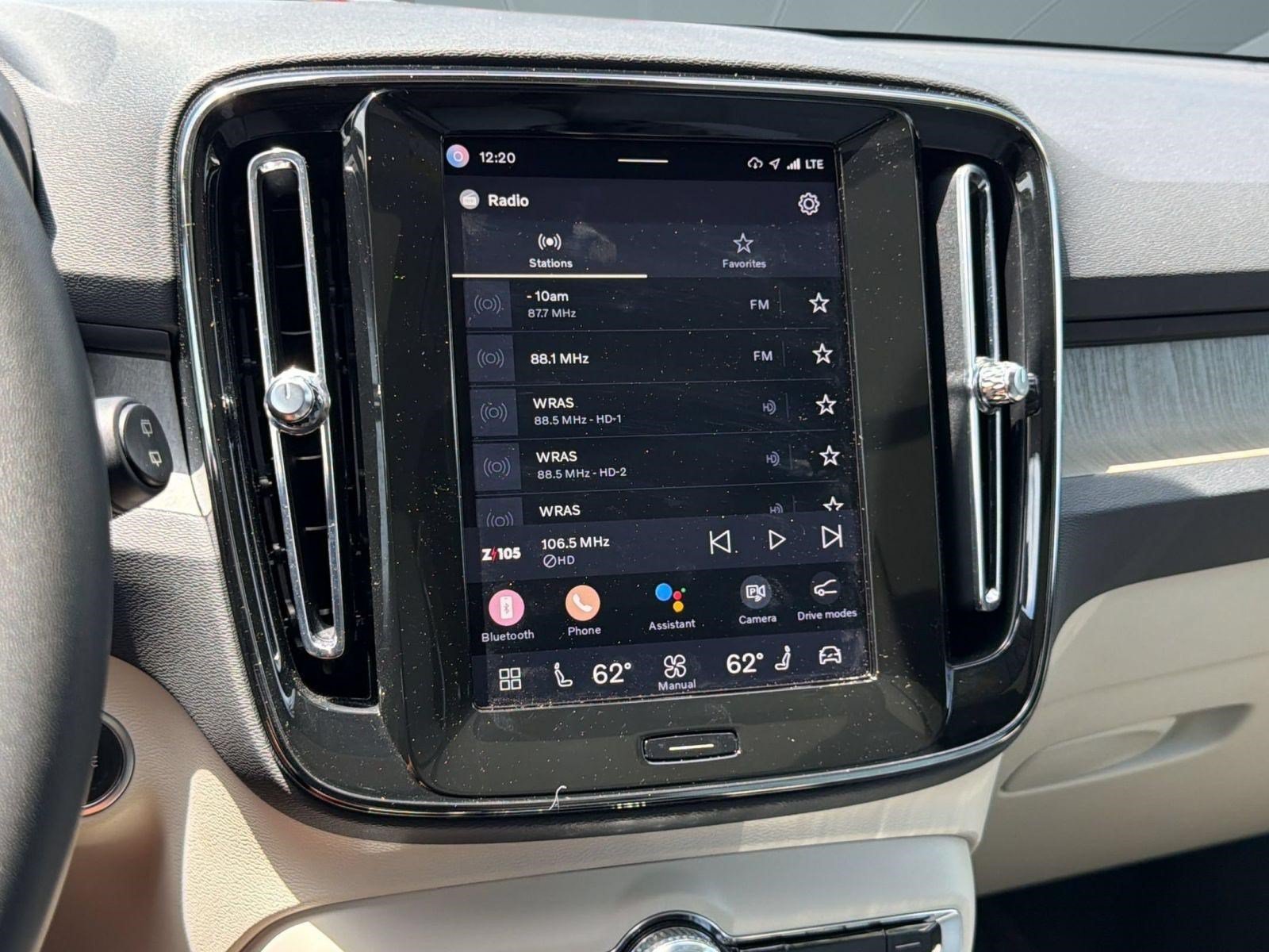 Certified 2024 Volvo XC40 B5 Plus AWD/4WD image 20