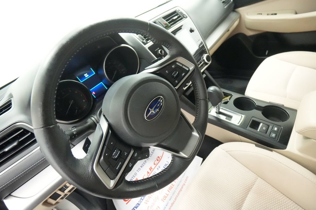 Used 2019 Subaru Outback 2.5i Premium AWD/4WD image 12