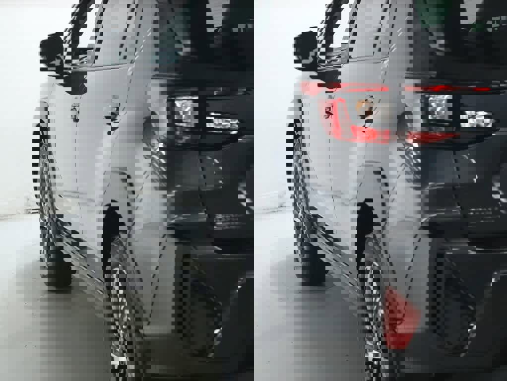 Used 2024 Subaru Crosstrek 2.0i Premium image 42