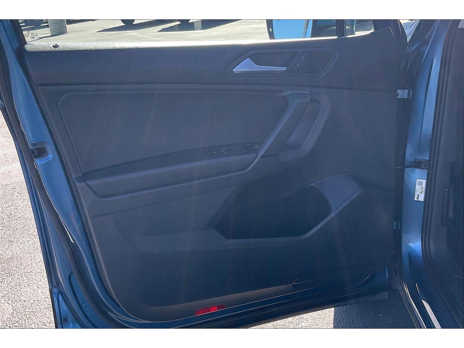 Used 2019 Volkswagen Tiguan SE AWD/4WD image 25