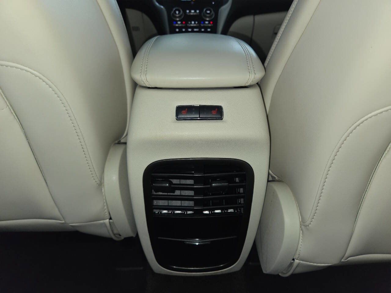 Used 2016 Lincoln MKC Reserve w/ Lincoln MKC Climate Package AWD/4WD image 23