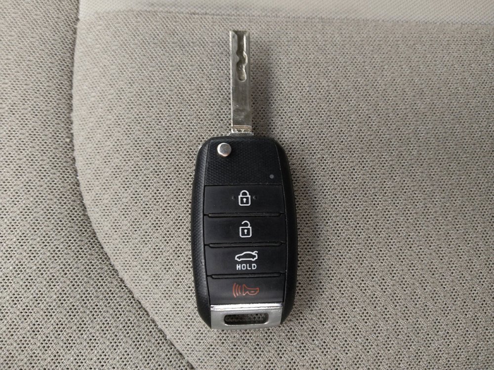Used 2018 Kia Optima LX FWD image 32