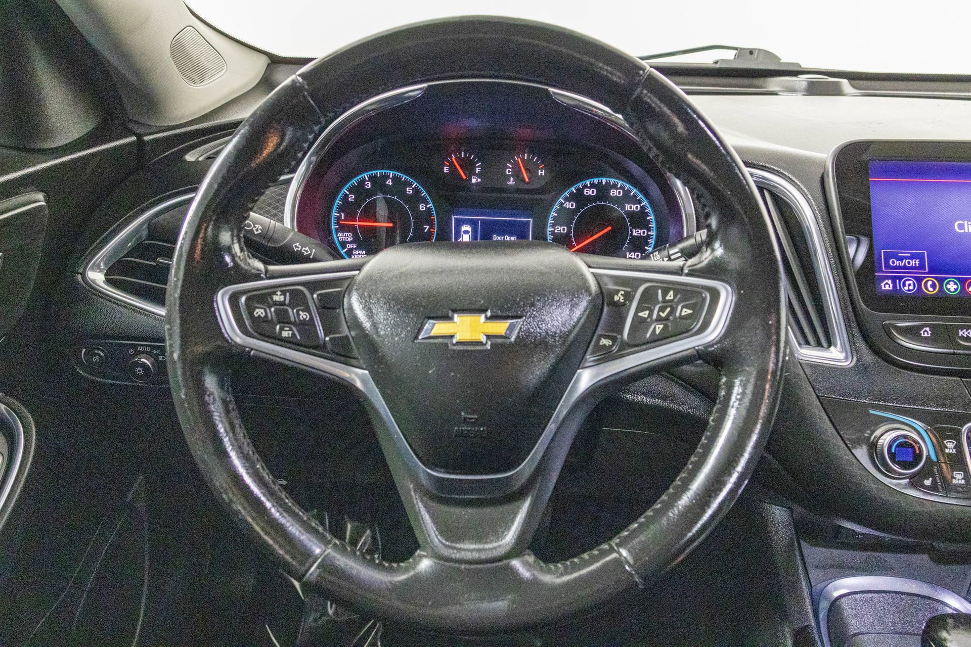 Used 2021 Chevrolet Malibu LT w/ Midnight Edition image 28