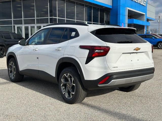 New 2026 Chevrolet Trax LT w/ Driver Confidence Package image 3