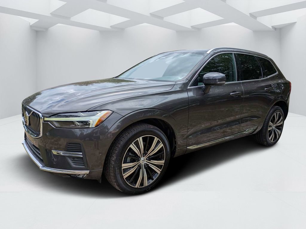 Certified 2023 Volvo XC60 B5 Plus FWD image 7