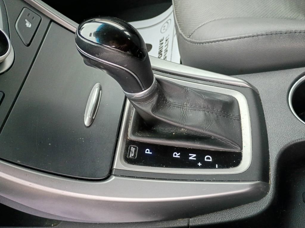 Used 2014 Hyundai Elantra Limited image 31