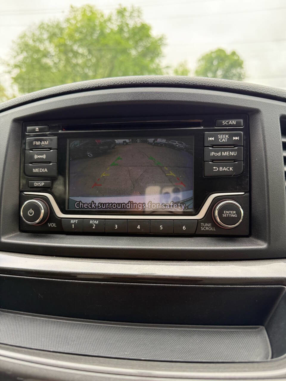 Used 2017 Nissan Quest SV image 27