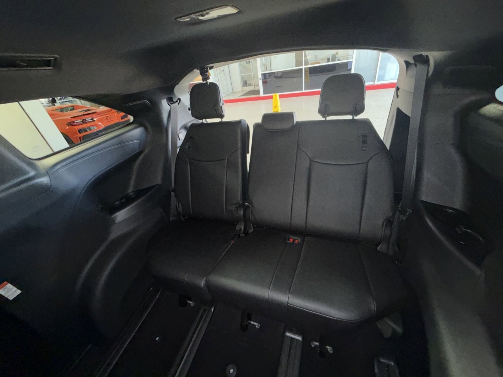 Used 2025 Toyota Sienna XLE Woodland Edition image 26