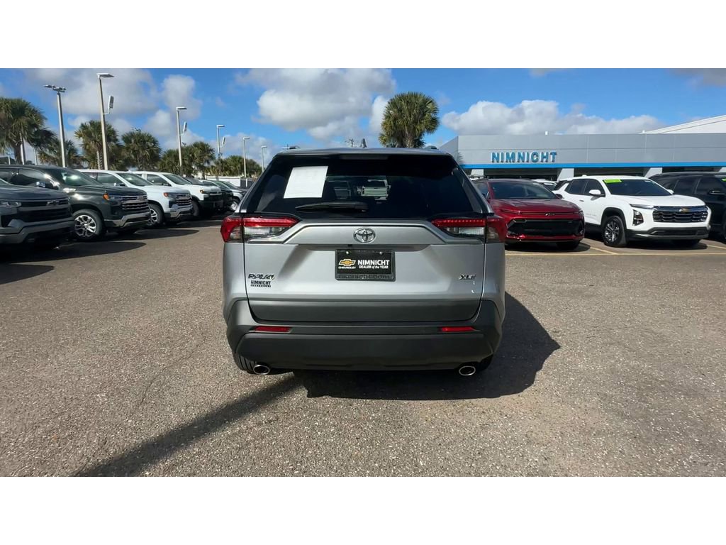 Used 2024 Toyota RAV4 XLE image 3