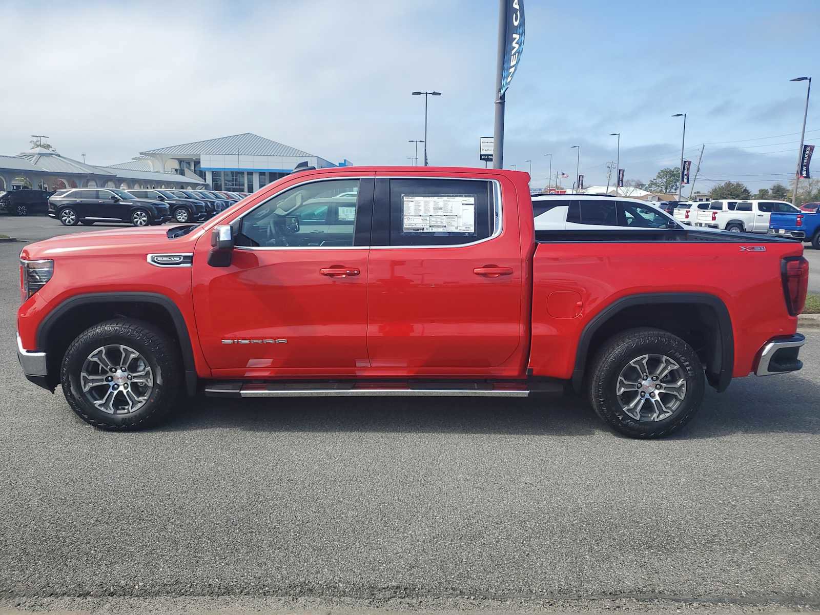 New 2026 GMC Sierra 1500 SLE w/ X31 Off-Road Package image 2
