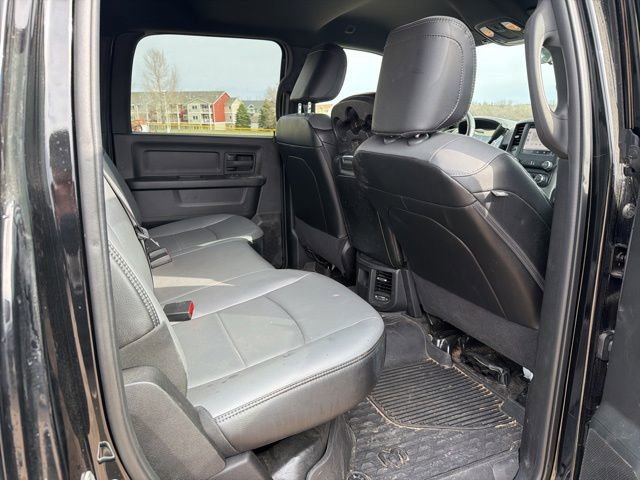 Used 2024 RAM 3500 Tradesman w/ Chrome Appearance Group AWD/4WD image 19