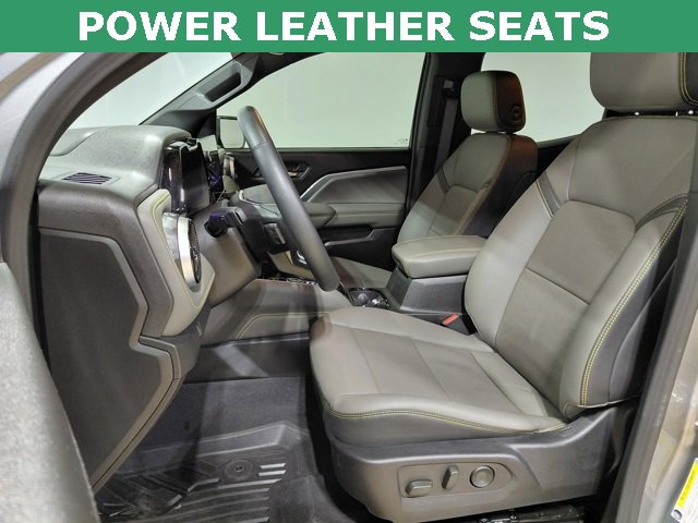 Certified 2024 Chevrolet Colorado ZR2 w/ ZR2 Convenience Package III image 3