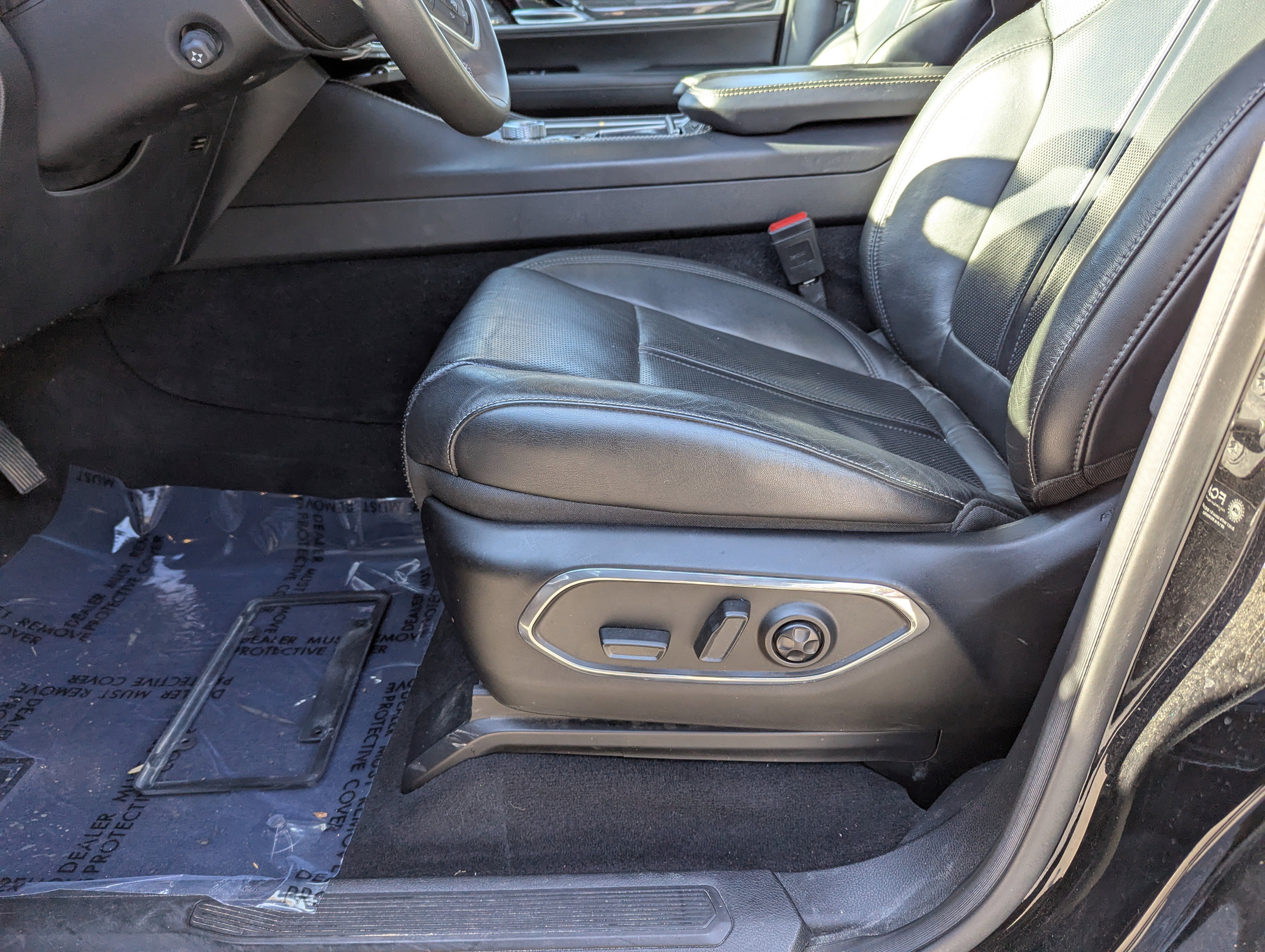 Used 2022 Jeep Wagoneer Series III w/ Premium Group I image 20