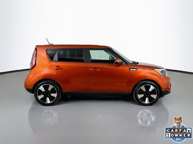 Used 2019 Kia Soul + FWD image 13