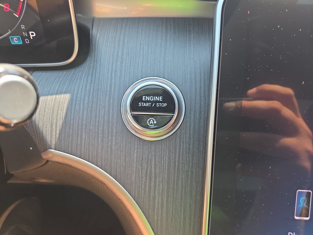 Certified 2022 Mercedes-Benz C 300 4MATIC Sedan image 25