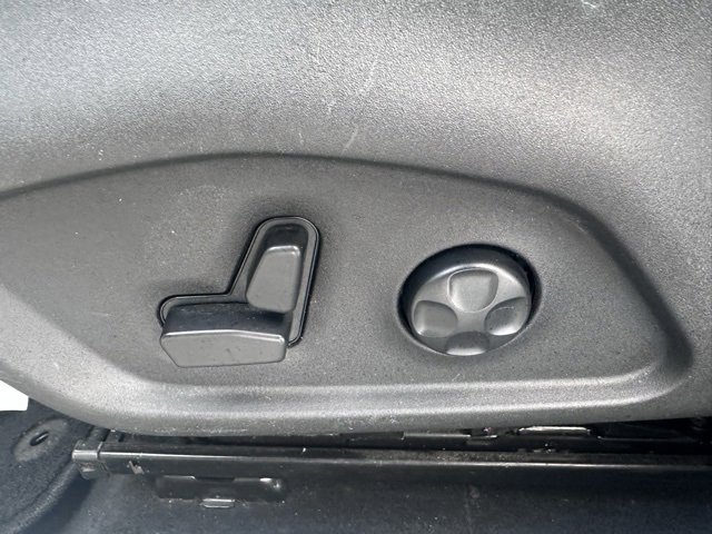 Used 2018 Jeep Compass Limited image 11