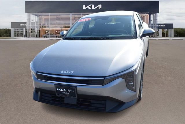 New 2026 Kia K4 LXS image 8