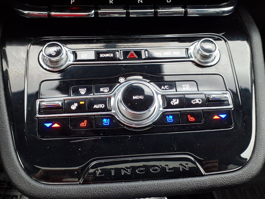 Used 2021 Lincoln Corsair Reserve w/ Equipment Group 201A image 23