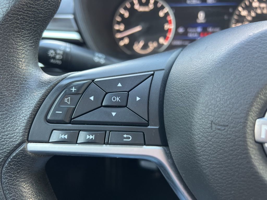 Used 2023 Nissan Altima 2.5 SV image 23