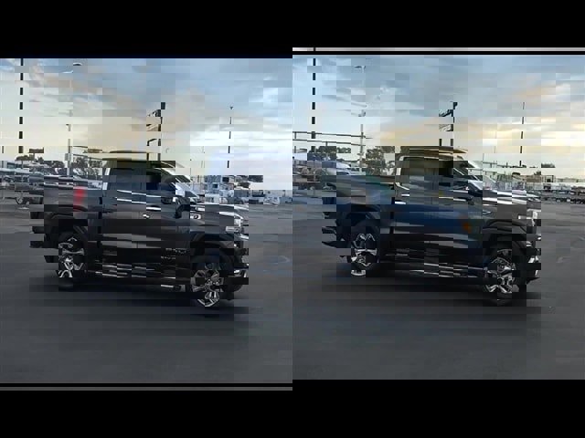 Used 2021 GMC Sierra 1500 Denali image 2