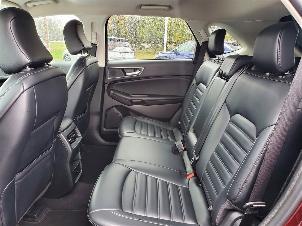 Used 2024 Ford Edge SEL image 25