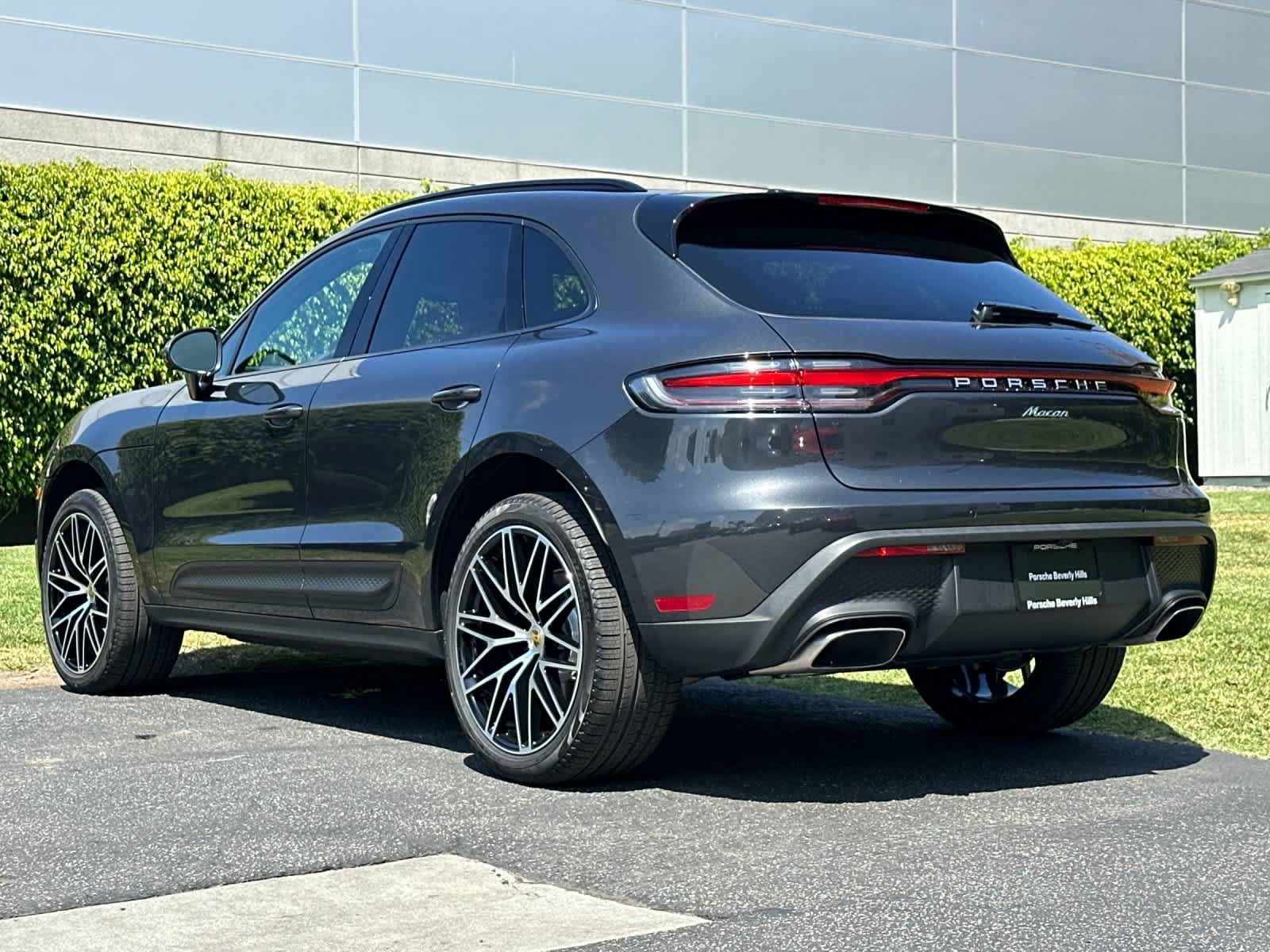 New 2026 Porsche Macan AWD/4WD image 3