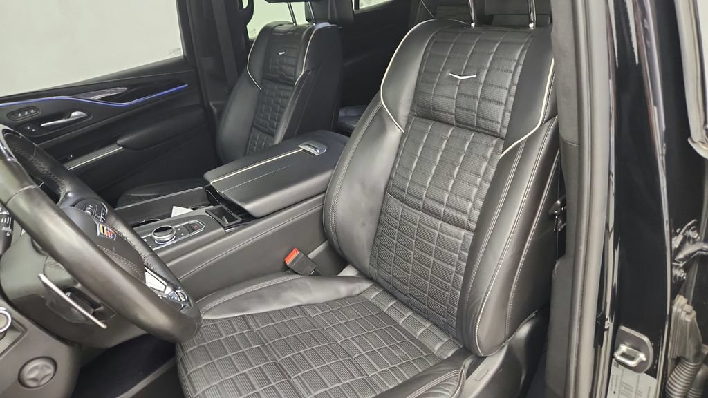 Used 2023 Cadillac Escalade V AWD/4WD image 15