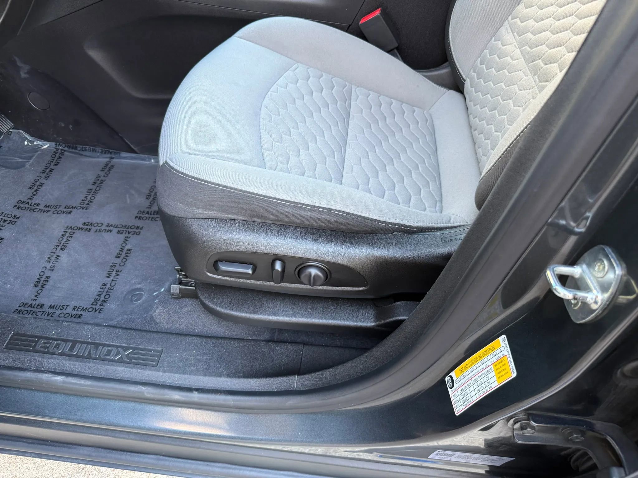 Used 2021 Chevrolet Equinox LT FWD image 10