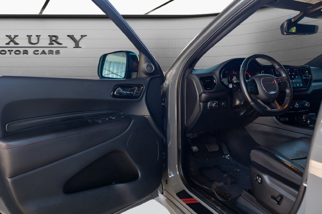 Used 2022 Dodge Durango R/T w/ Blacktop Package AWD/4WD image 31