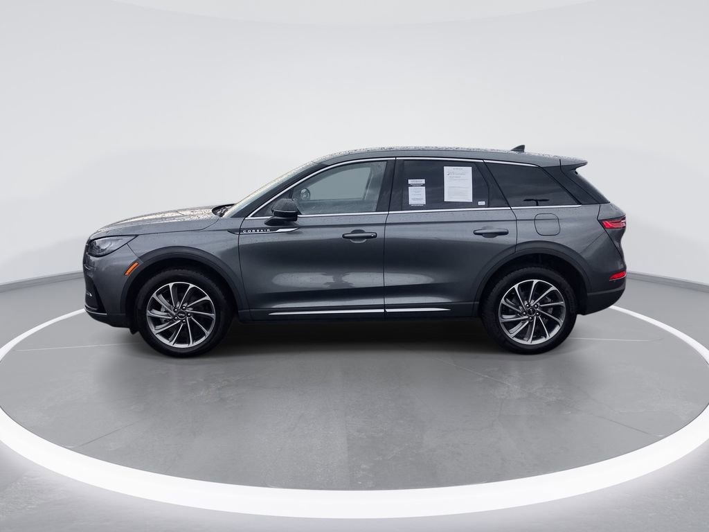 Used 2023 Lincoln Corsair AWD w/ Equipment Group 101A image 5