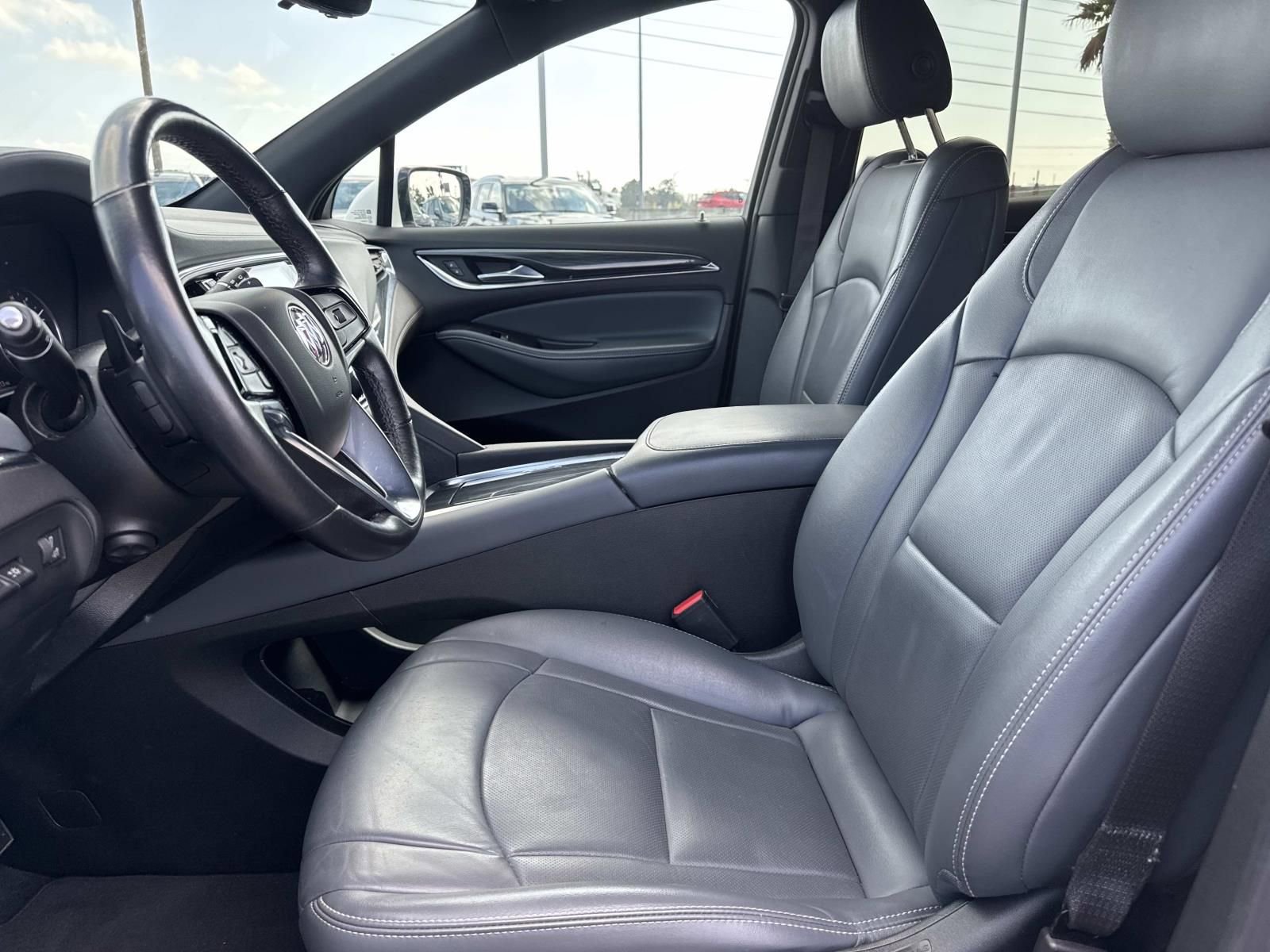 Used 2024 Buick Enclave Premium image 17