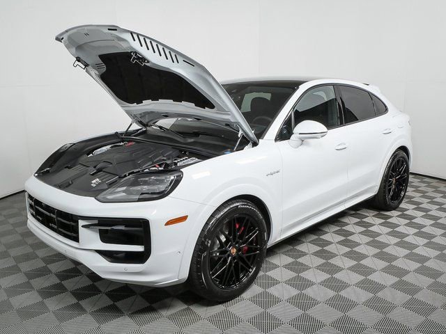 New 2026 Porsche Cayenne S image 34