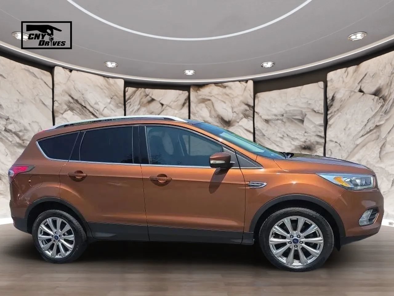 Used 2017 Ford Escape Titanium AWD/4WD image 4