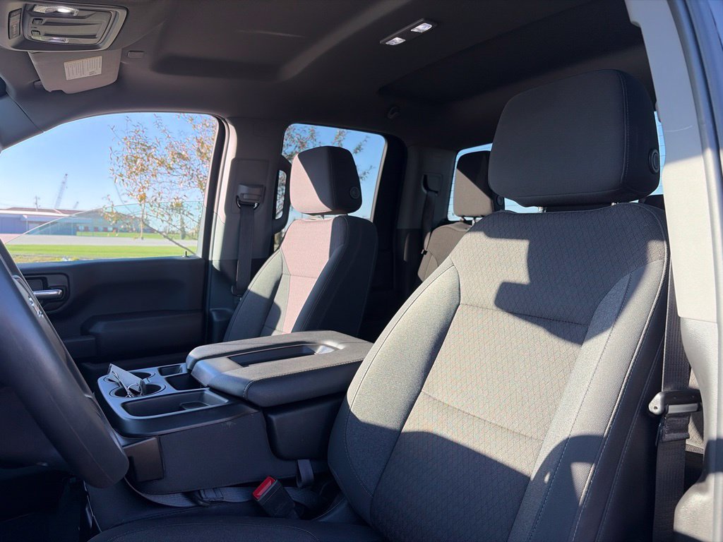 Used 2026 Chevrolet Silverado 2500 Custom w/ Custom Convenience Package AWD/4WD image 39