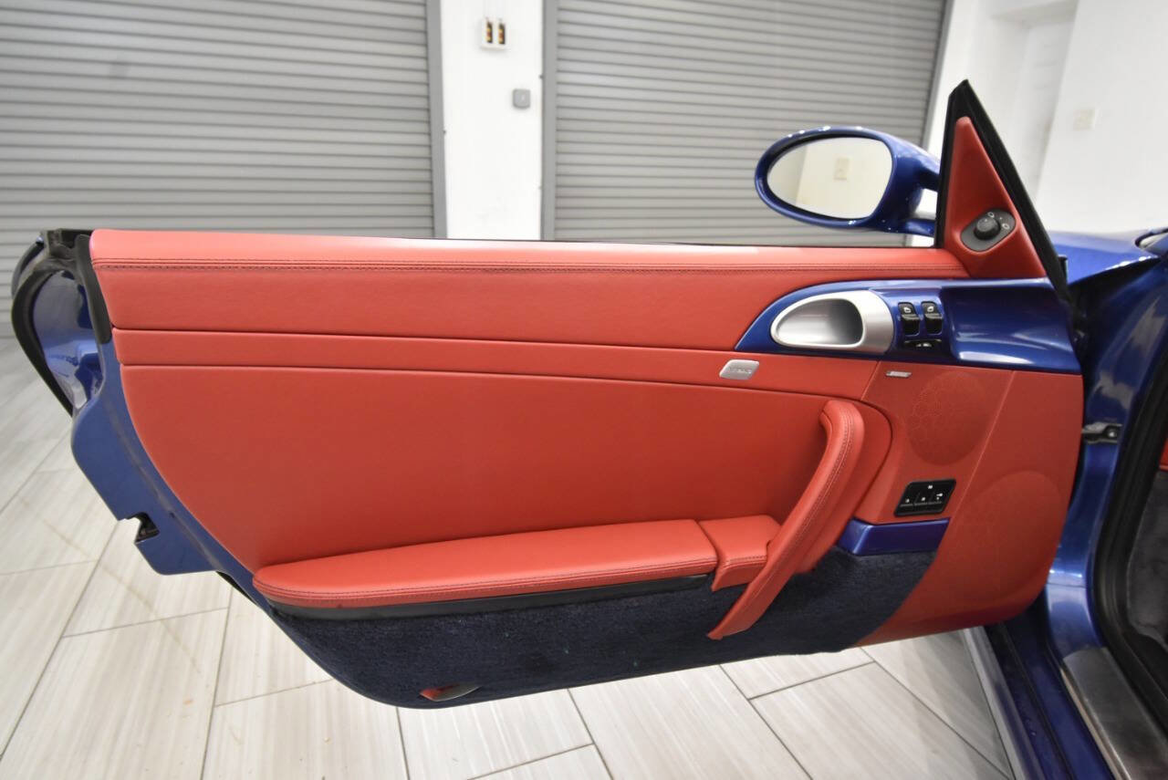 Used 2008 Porsche 911 Turbo AWD/4WD image 16