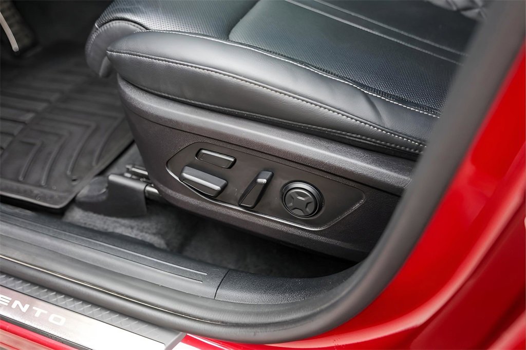 Used 2022 Kia Sorento SX Prestige image 8