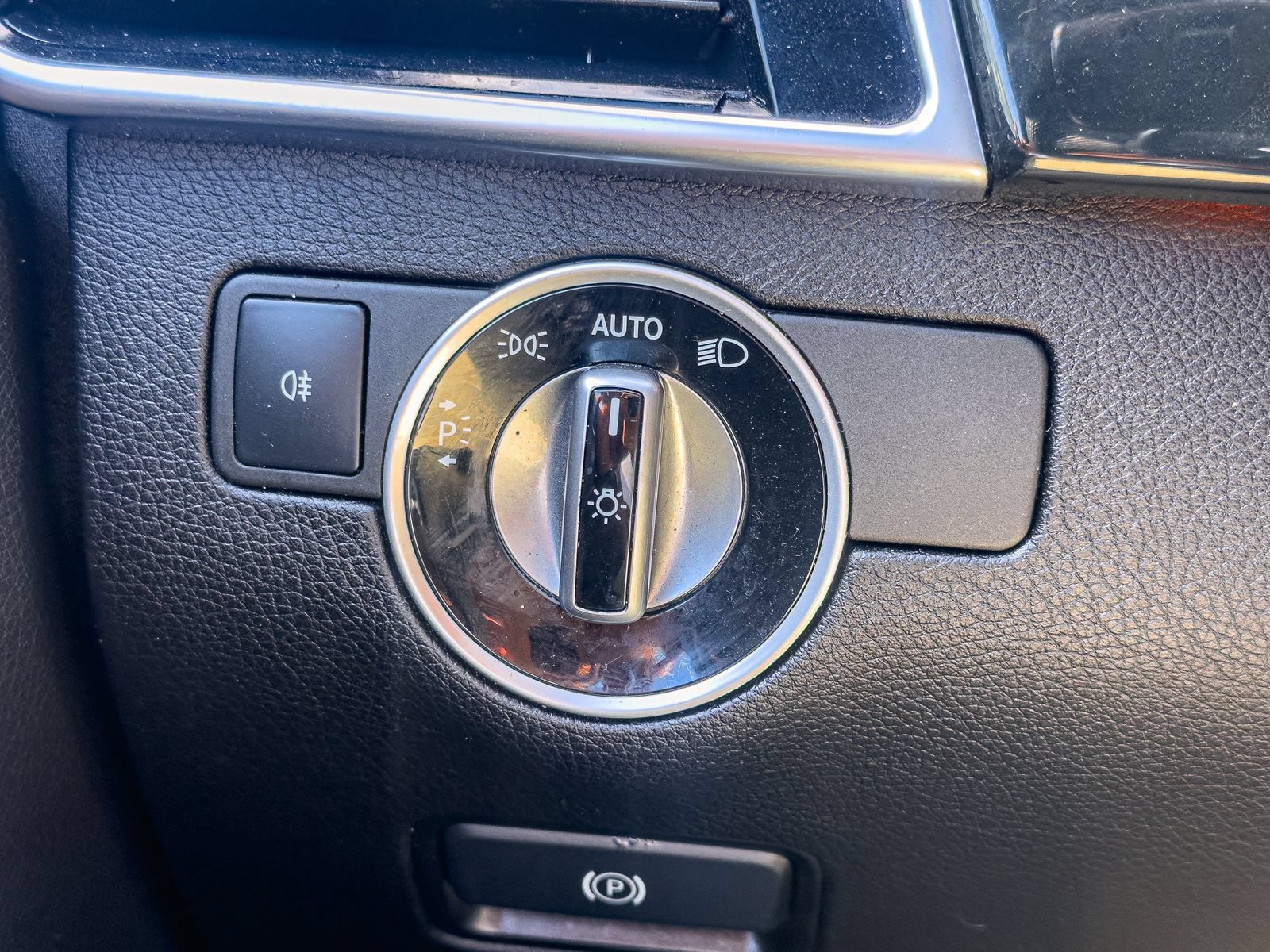 Used 2019 Mercedes-Benz GLS 450 4MATIC w/ Premium 1 Package image 22