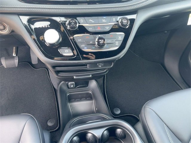 New 2026 Chrysler Pacifica Select w/ S Appearance Package image 24
