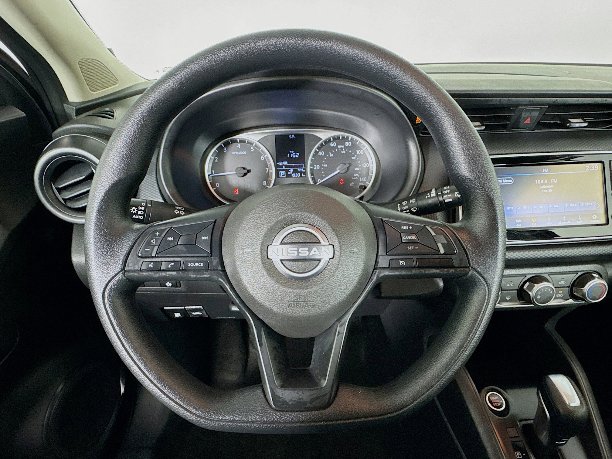 Used 2023 Nissan Kicks S image 11